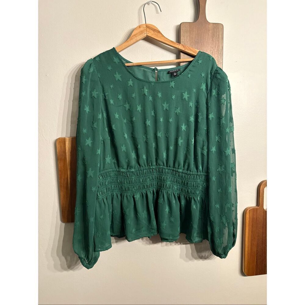 Torrid Green Star Puff Sleeve Smocked Crinkle Chiffon Peplum Blouse Size 2 NWT